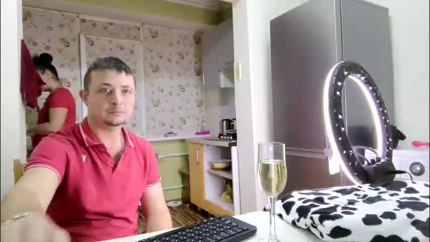 best_ass2000 Live Sex December 13, 2025