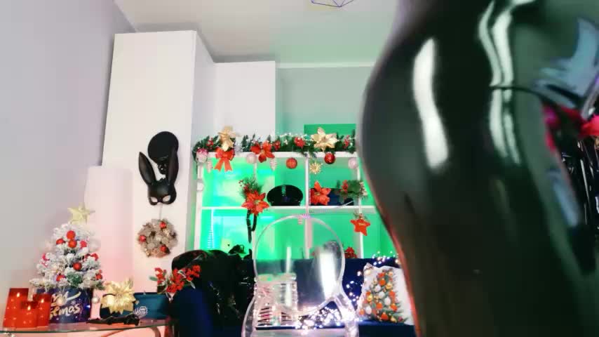 Ella__Kross Live Sex December 14, 2025