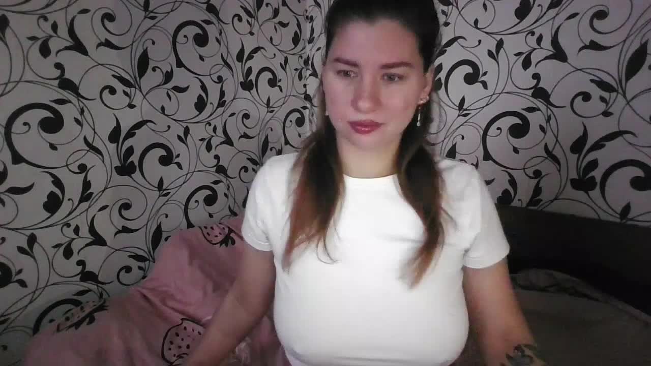 YourEmilie Live Sex December 6, 2025