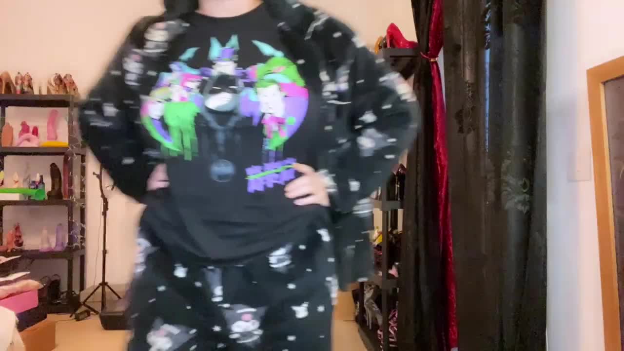 NylonQueen Live Sex December 6, 2025