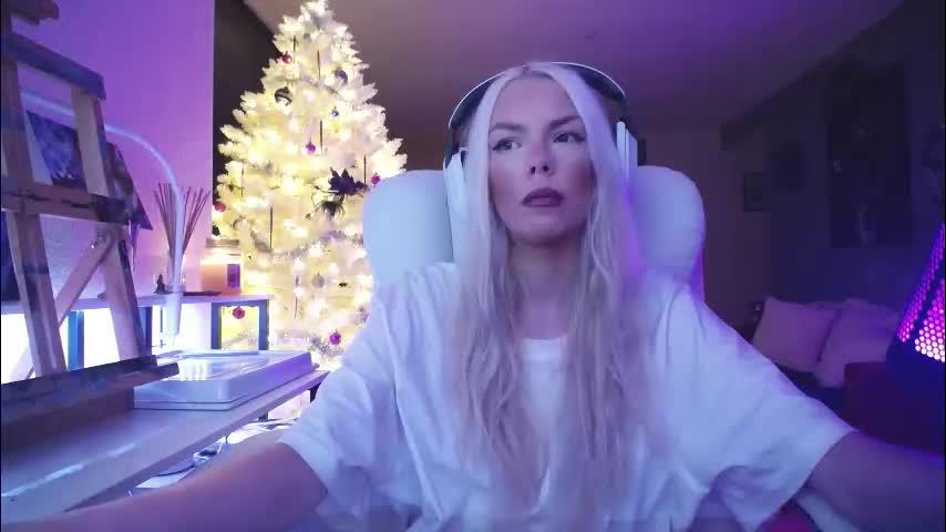 tinykylie Live Sex December 6, 2025