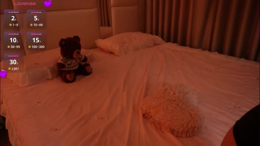 lilly_colins Live Sex December 6, 2025