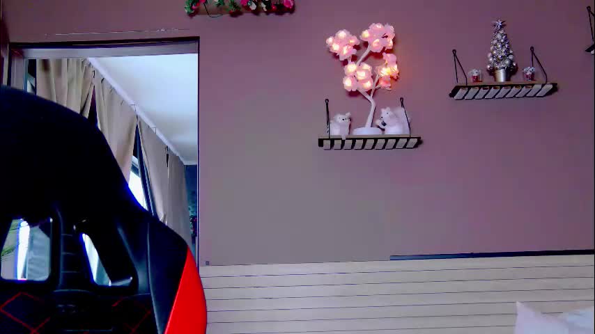 karoline121 Live Sex December 14, 2025