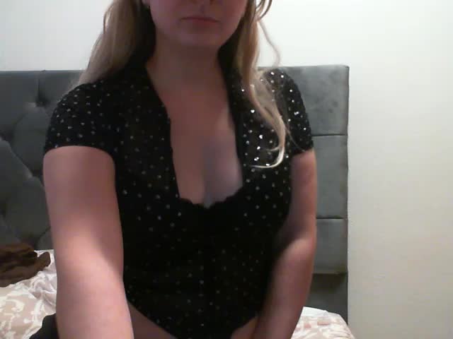 RuslanaFlower Live Sex December 12, 2025