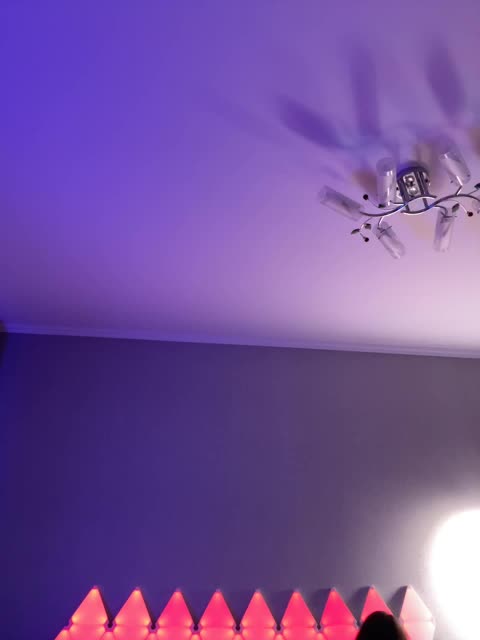 whiteTEA Live Sex December 13, 2025