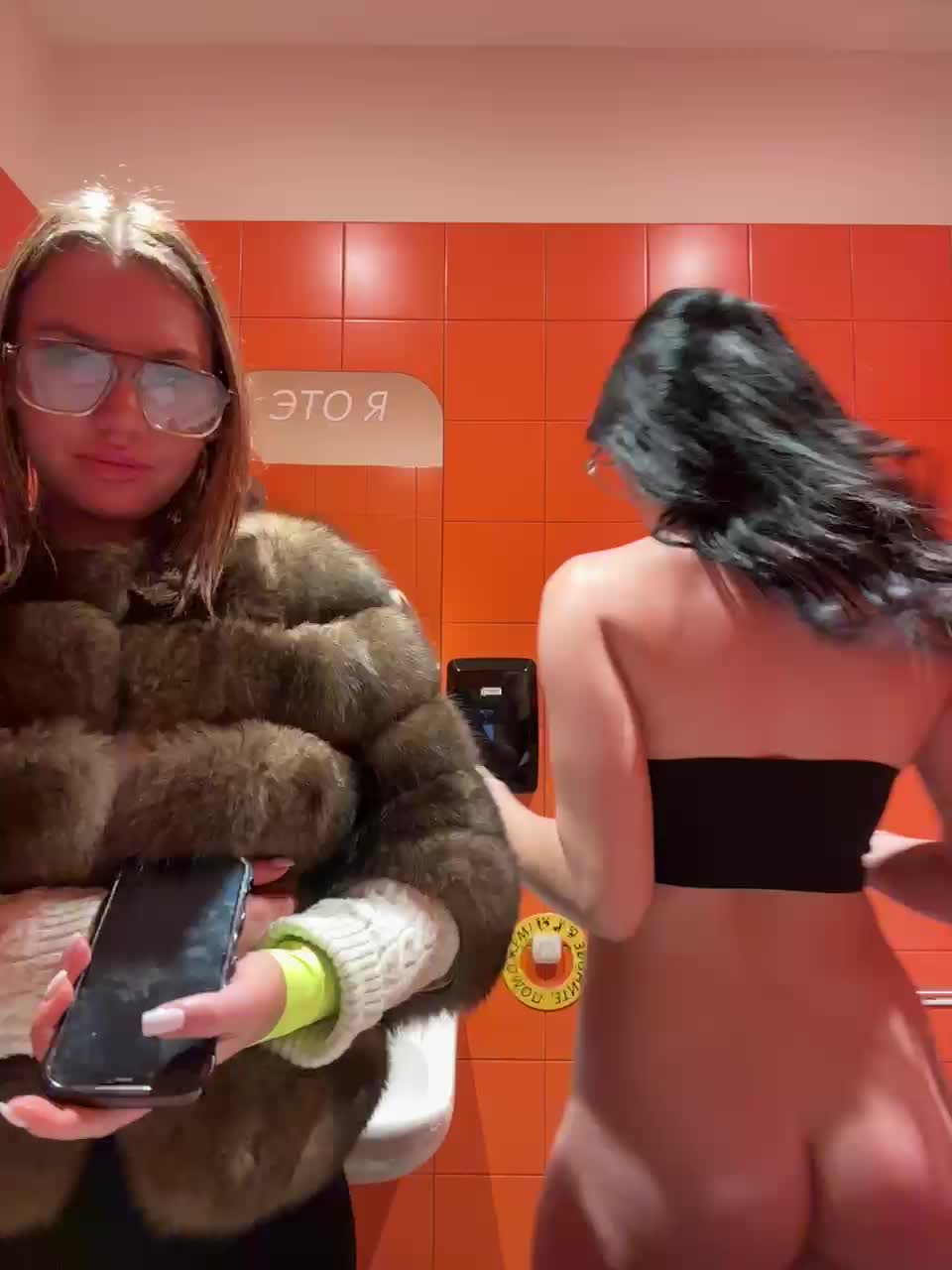 Caroleila_07 Live Sex December 13, 2025