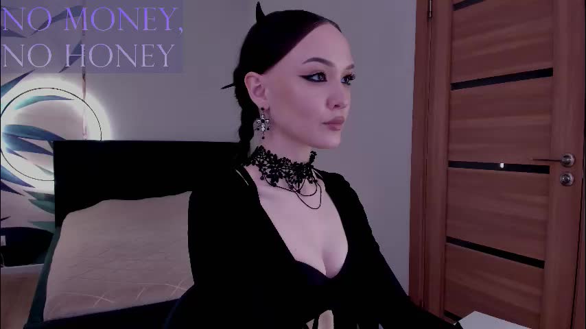 mistress_mialibra Live Sex December 7, 2025