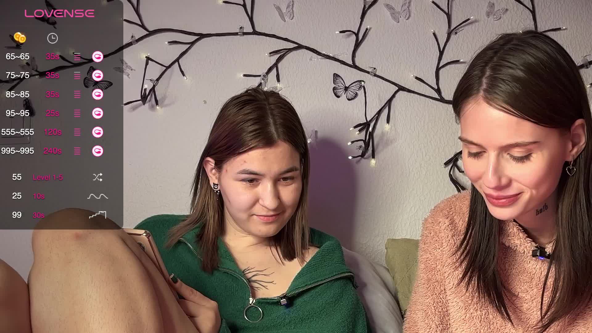 _Two_Chicks_ Live Sex December 13, 2025