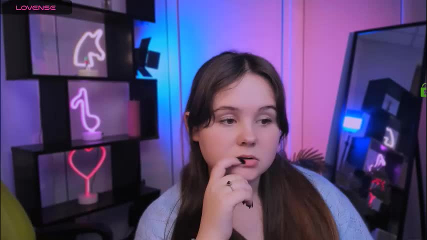 luna_tin Live Sex December 13, 2025