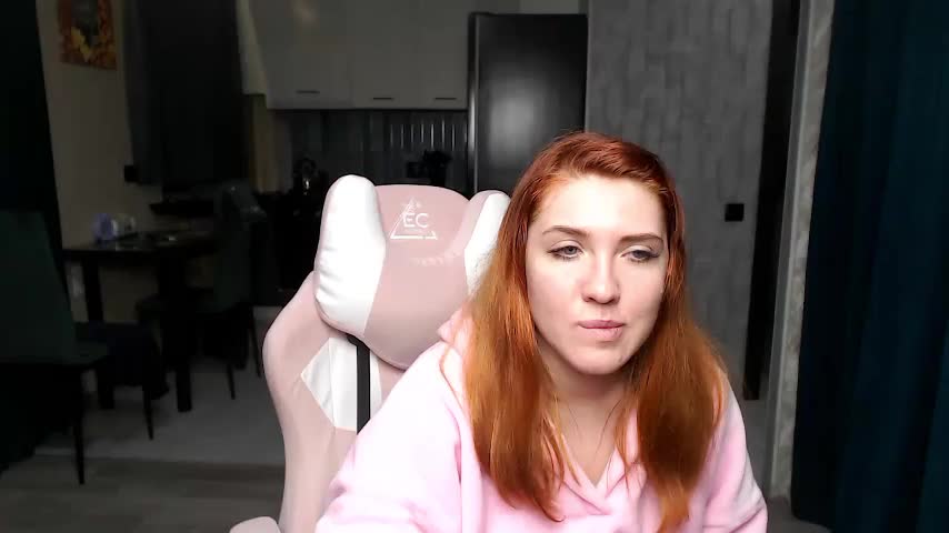 Reginasmilee Live Sex December 13, 2025