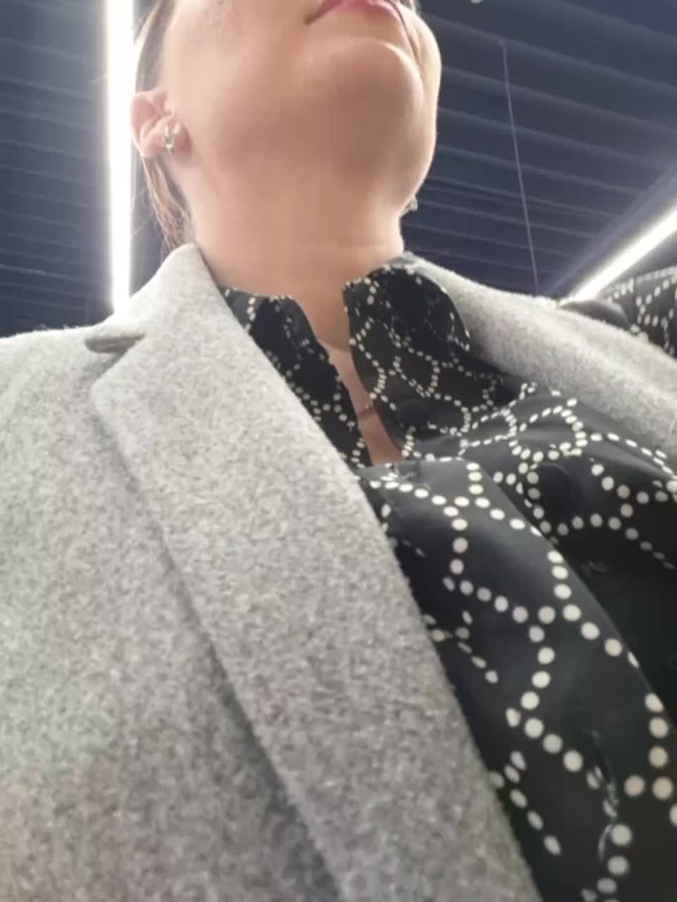 DIVORA Live Sex December 6, 2025