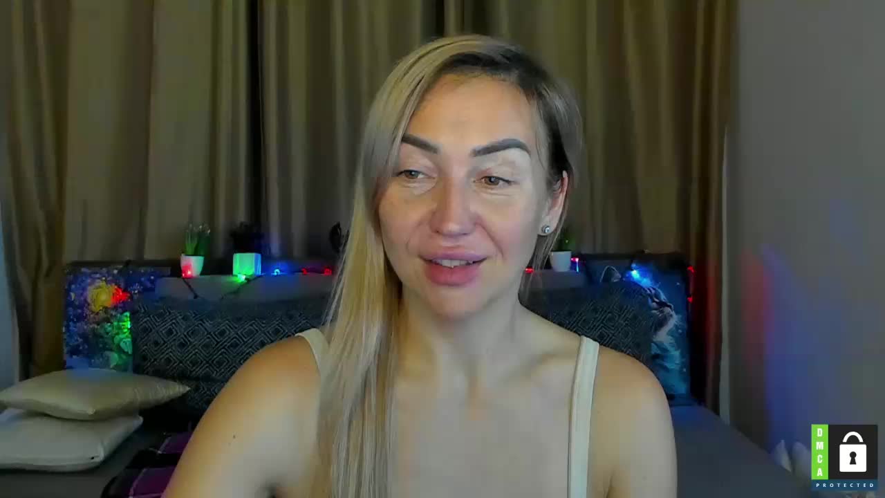 Jullyblondkiss Live Sex December 6, 2025