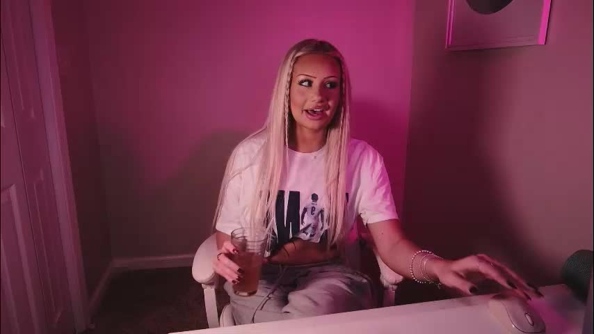 daisyy888 Live Sex December 13, 2025