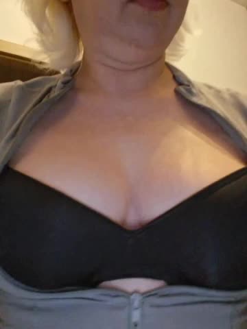 Vika211 Live Sex December 13, 2025