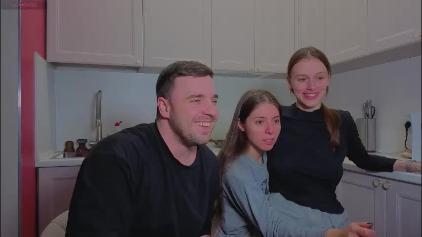 ihavepaws33 Live Sex December 12, 2025