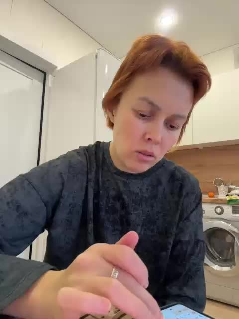 vik77777A Live Sex December 13, 2025