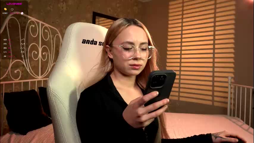 stayin_alive_ Live Sex December 7, 2025