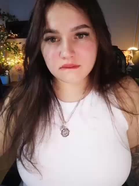 JuliaHesperaks Live Sex December 6, 2025
