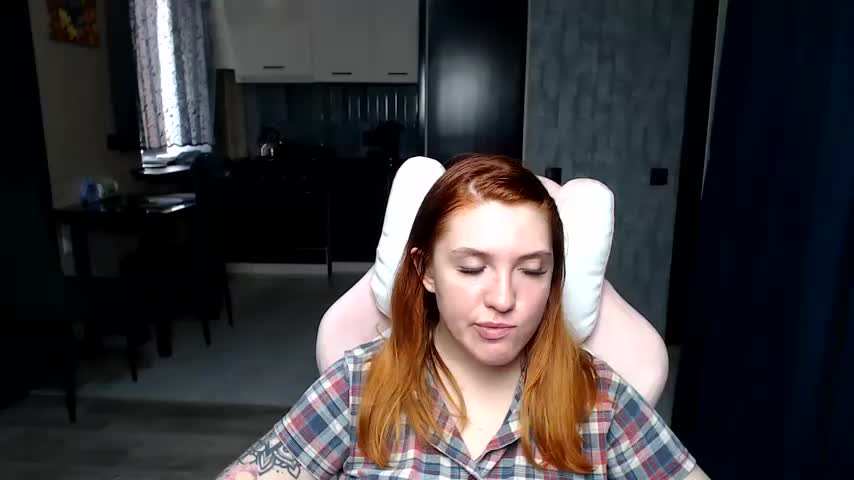 Reginasmilee Live Sex December 13, 2025