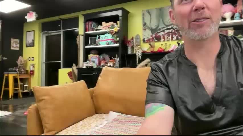 matchingtracksuits Live Sex December 7, 2025