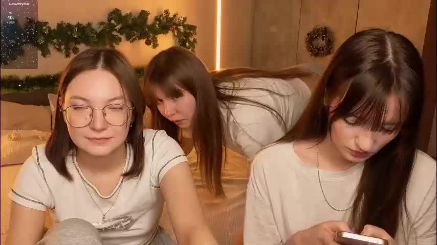 _reverse_gang_ Live Sex December 14, 2025