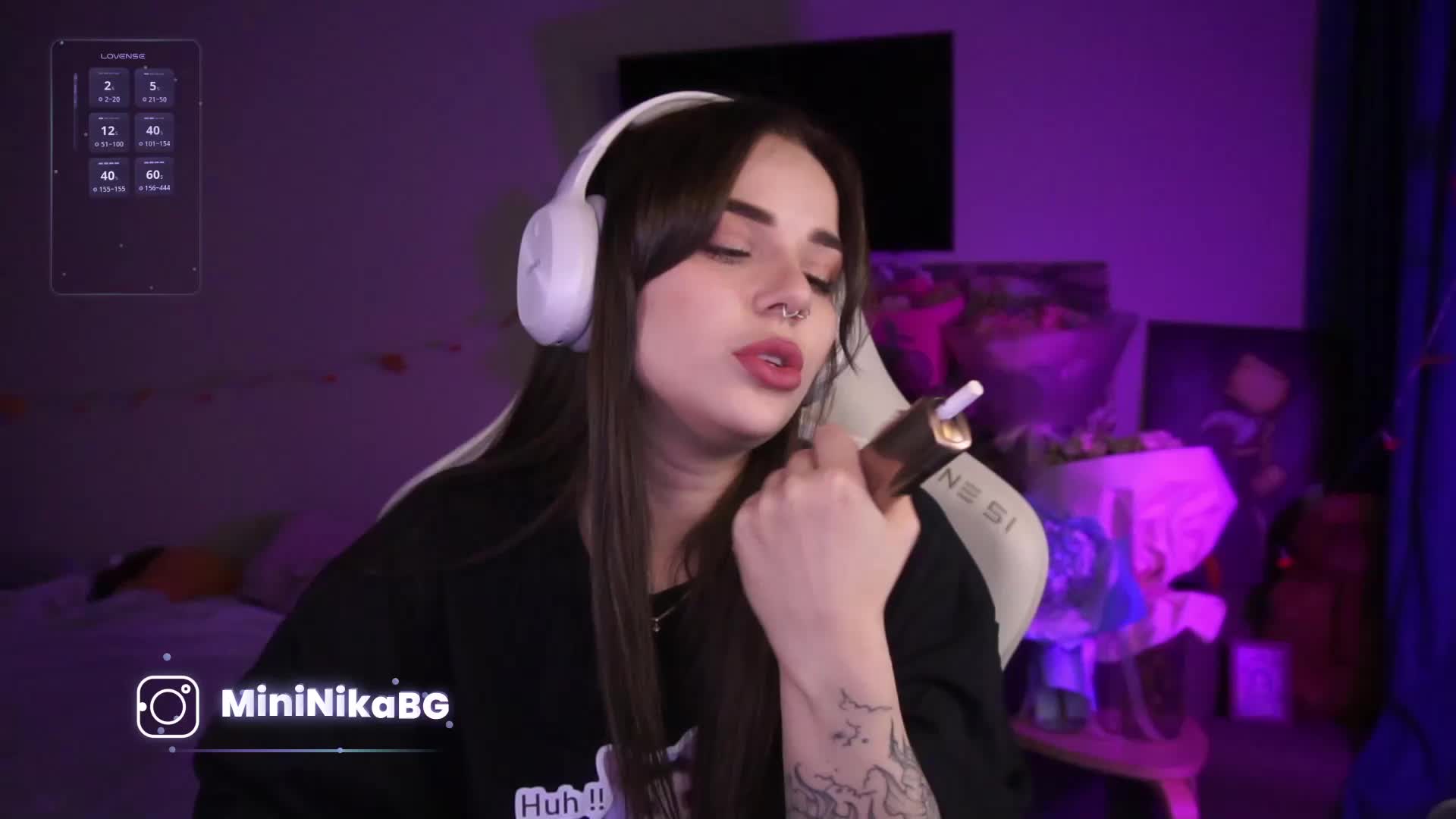 MiniNika Live Sex December 8, 2025