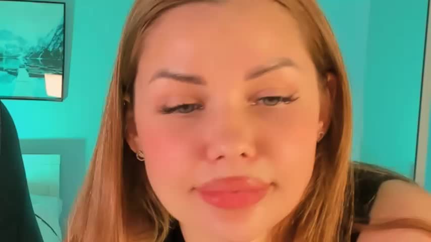 Roxana_Wet_ Live Sex December 13, 2025