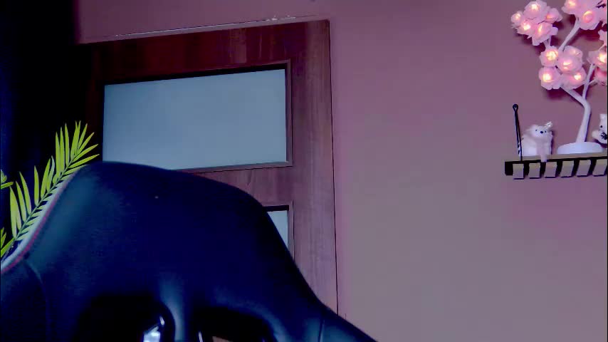 karoline121 Live Sex December 14, 2025