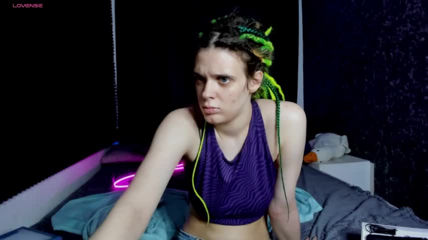 KIKI_Krash Live Sex December 8, 2025