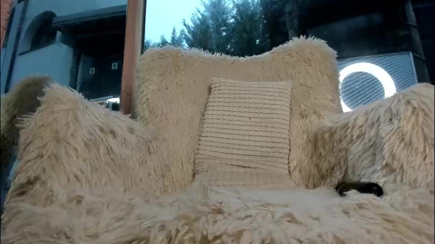 mia__milan Live Sex December 7, 2025