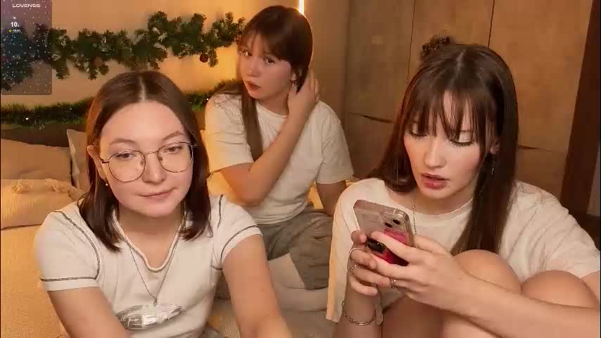 _reverse_gang_ Live Sex December 14, 2025