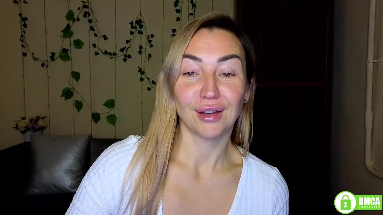 Jullyblondkiss Live Sex December 8, 2025