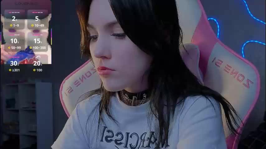sophie_nomenal_ Live Sex December 13, 2025