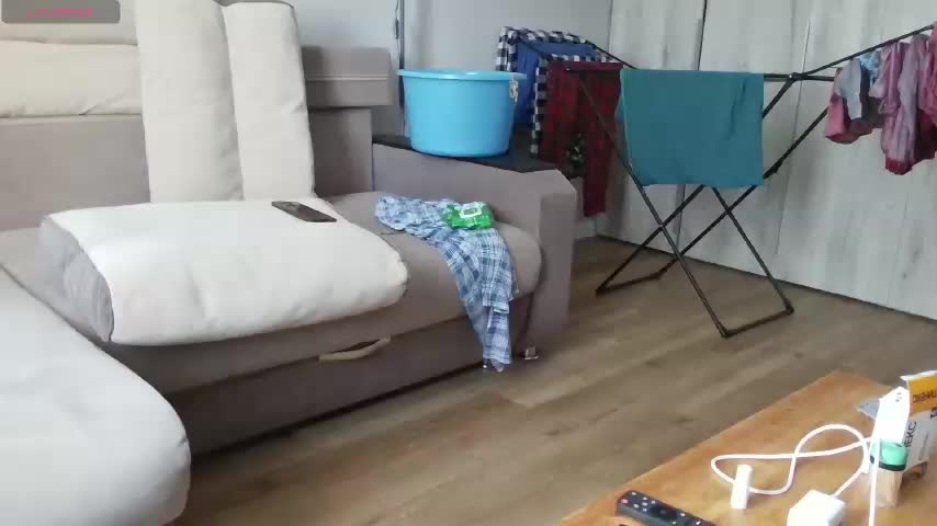 Milaa1998 Live Sex December 8, 2025