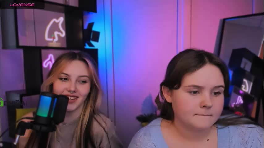 luna_tin Live Sex December 12, 2025