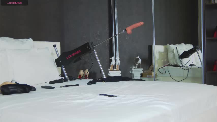 hefner_girl Live Sex December 8, 2025