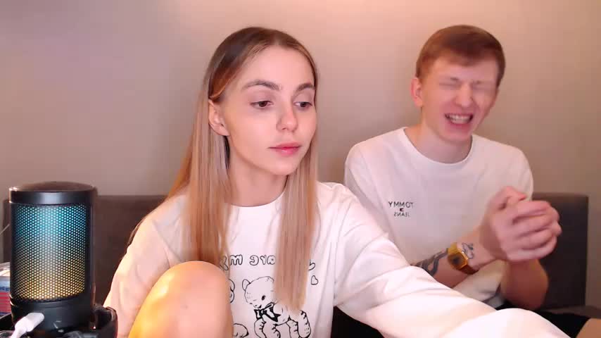 juliaanddima Live Sex December 12, 2025