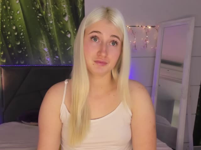 HollyTaillor Live Sex December 13, 2025