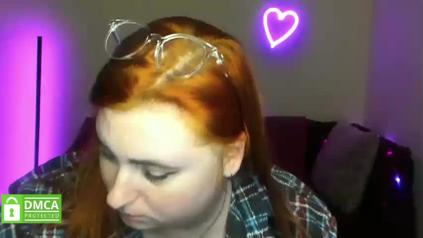 Aliciaredluv Live Sex December 8, 2025