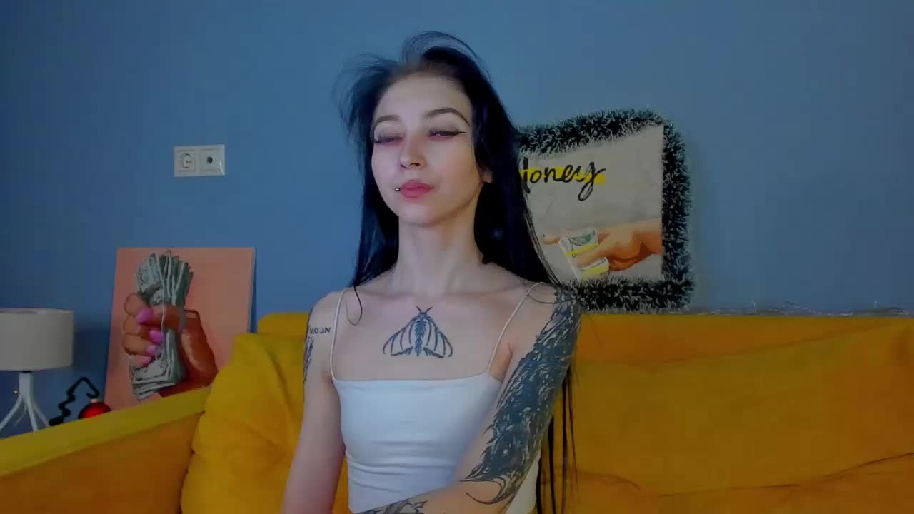 Ellen-Hops Live Sex December 8, 2025