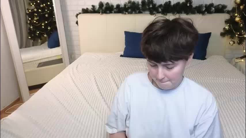 nanami_v02 Live Sex December 8, 2025