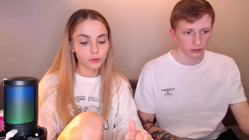 juliaanddima Live Sex December 12, 2025