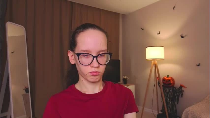 lynettebails Live Sex December 8, 2025