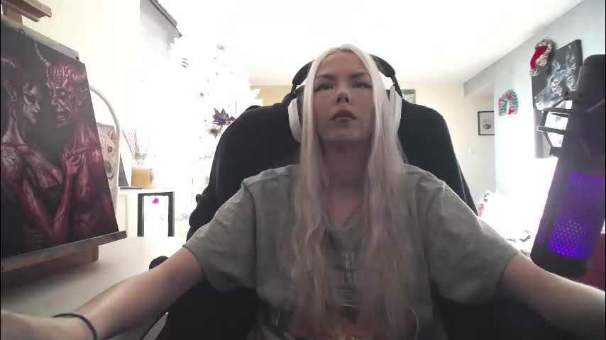 tinykylie Live Sex December 8, 2025