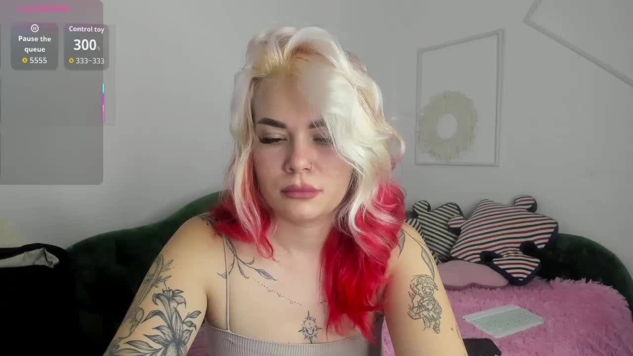 lada-love Live Sex December 13, 2025