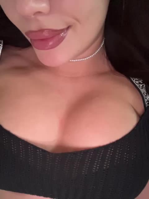 -Hennessy- Live Sex December 8, 2025