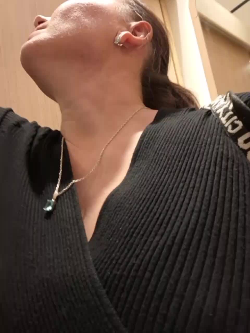 DIVORA Live Sex December 8, 2025