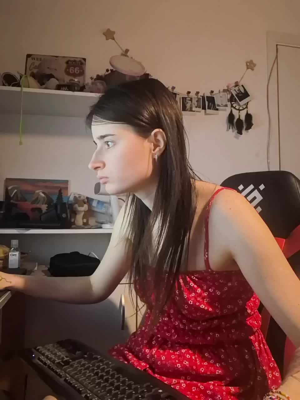 bonniewoods23 Live Sex December 7, 2025