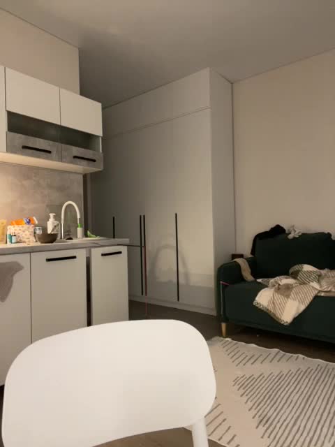 v_-_-_v Live Sex December 8, 2025