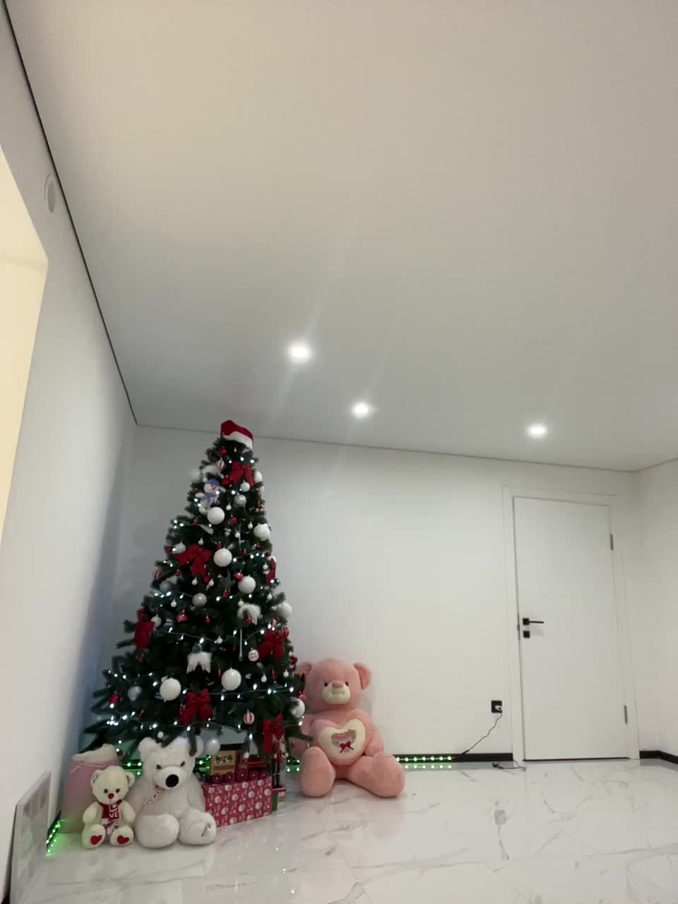 Potifays Live Sex December 9, 2025